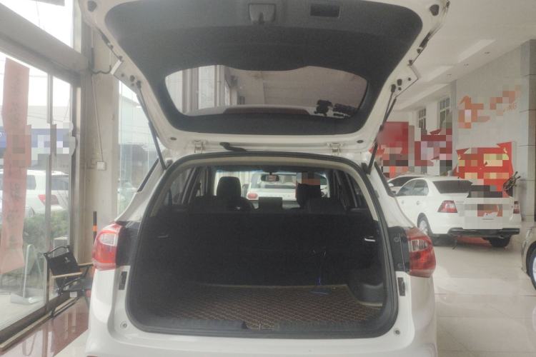 Used Baojun 510 2017 1.5L manual Comfort trim