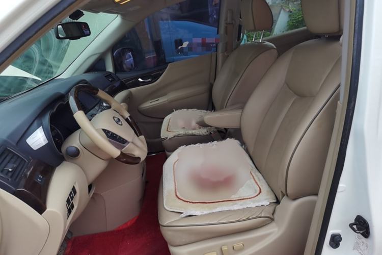 Used Nissan Quest 2015 3.5L SL
