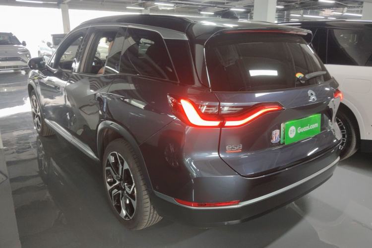 Used Nio ES8 2020 580 km Range Signature Edition Six-Seater Version Rear Left 45 Deg