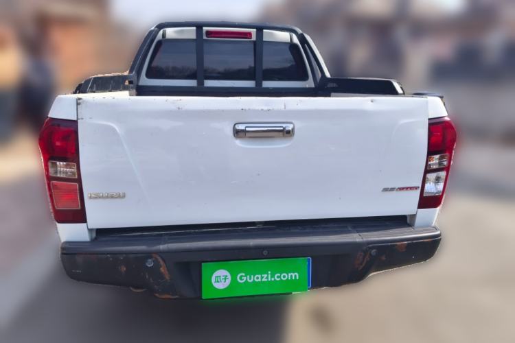 Used Isuzu D-MAX 2019 2.5T Four-Wheel Drive Manual Luxury Extended Version JE4D25Q5A
