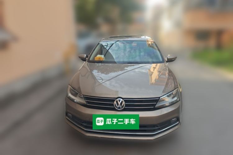 Used Volkswagen Sagitar 2015 230TSI Automatic Comfort Version Front