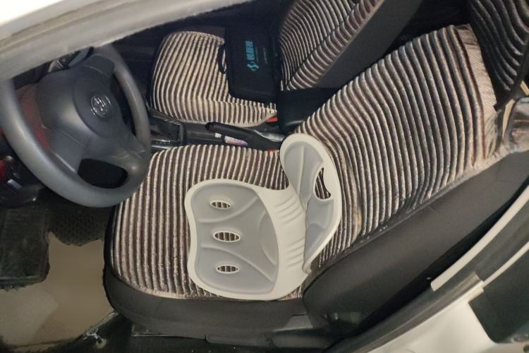 Used Volkswagen Jetta 2015 Value Edition 1.6L Automatic Fashion Version Left Front Seat