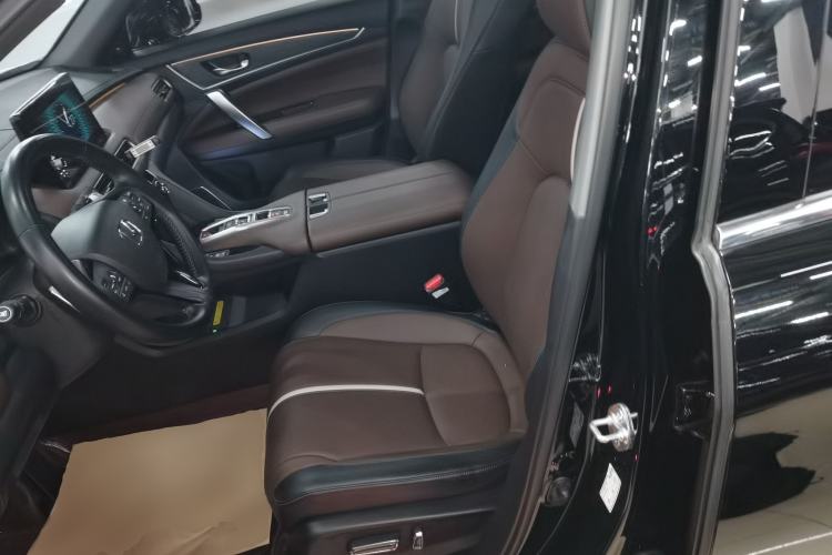 Used Honda UR-V 2023 370TURBO Two-Wheel-Drive Luxury Edition
