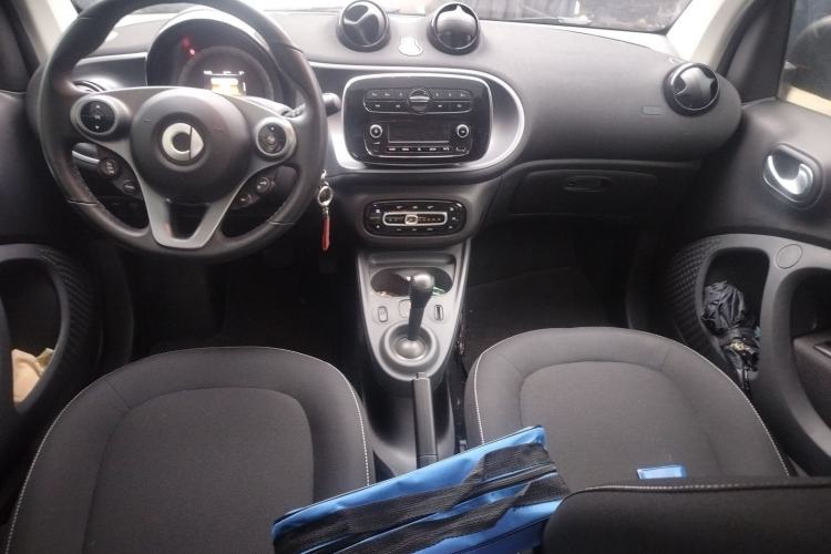 Used smart fortwo 2019 0.9T 66kW Hardtop Wind Power Edition China VI