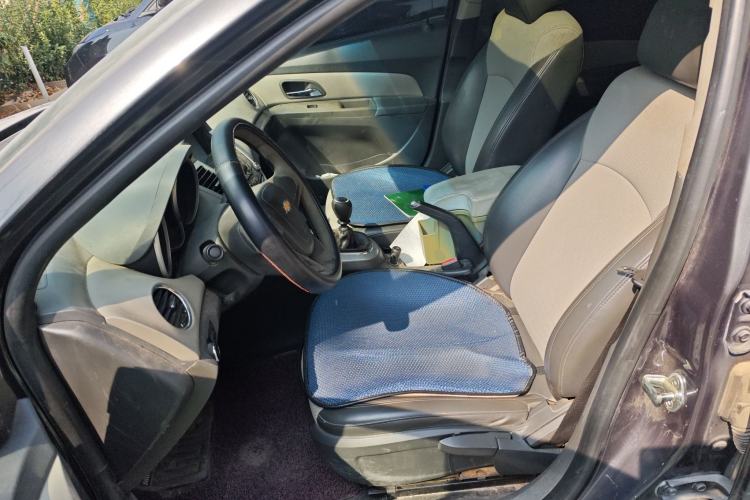 Used Chevrolet Cruze 2012 1.6L SL Grand Edition Manual Transmission
