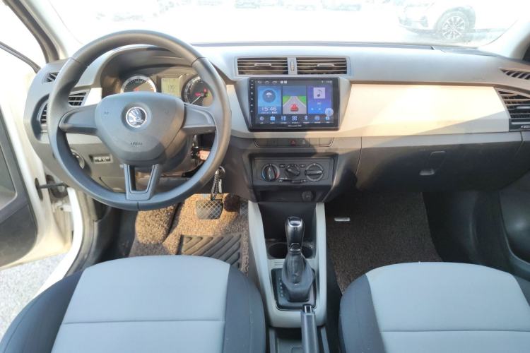 Used Skoda Fabia 2016 1.4L Automatic Car Enjoy Edition
