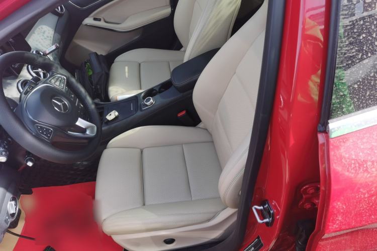 Used Mercedes-Benz GLA 2016 GLA 200 Fashion Model
