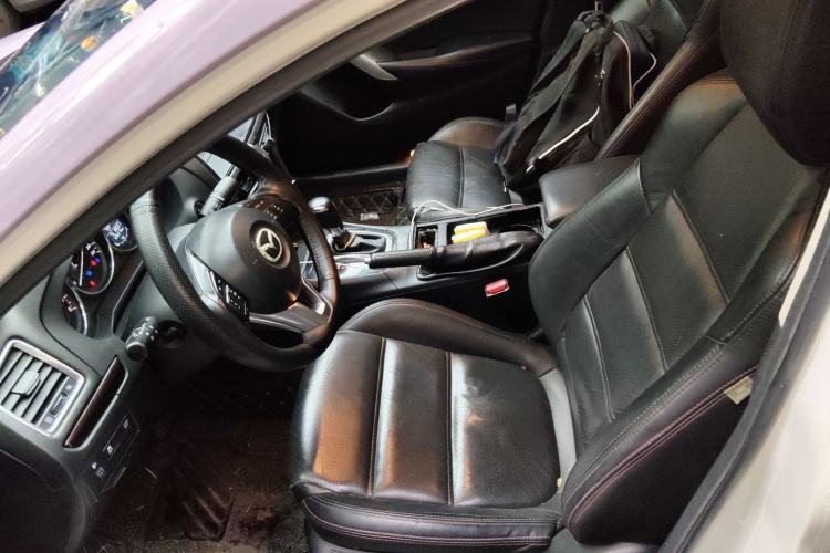 Used Mazda Atenza 2014 2.0L Blue Sky Luxury Edition
