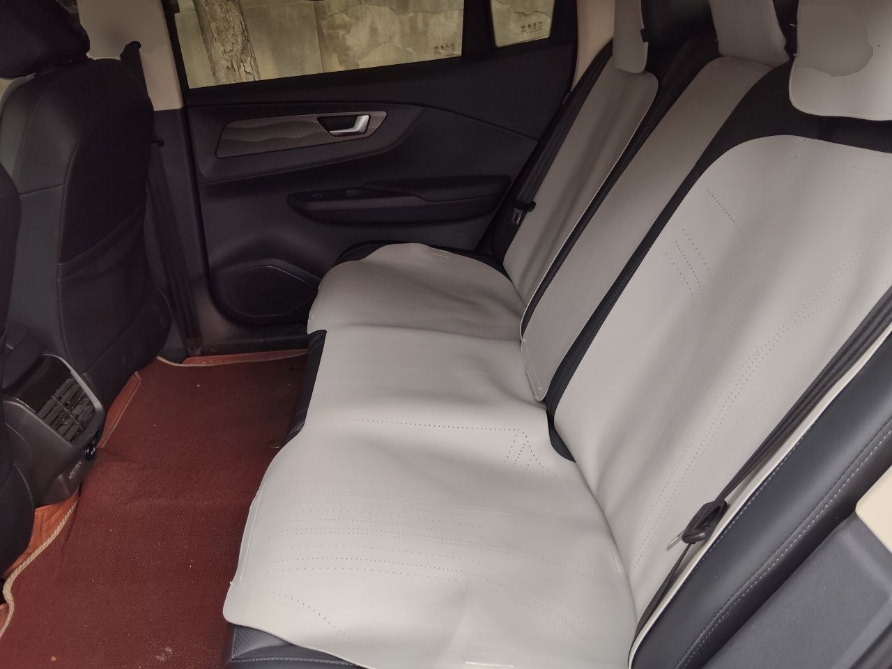 Hongqi E-QM5 2022 431 km Charge & Enjoy Edition — снимка 17