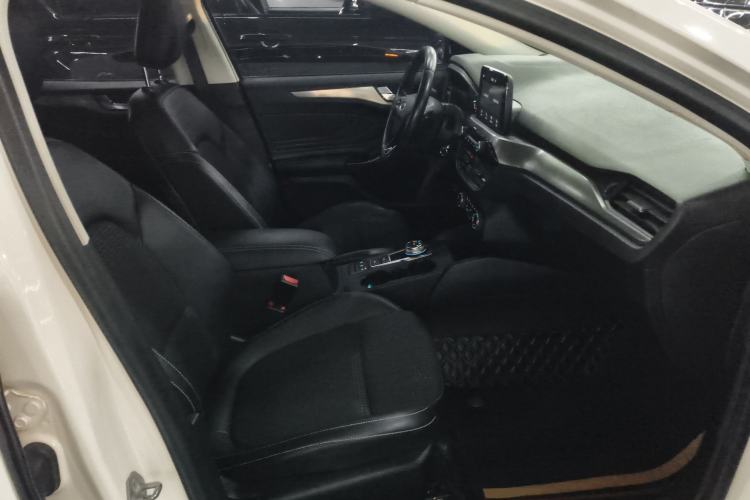 Used Ford Focus 2019 Sedan EcoBoost 180 Automatic Trend Edition