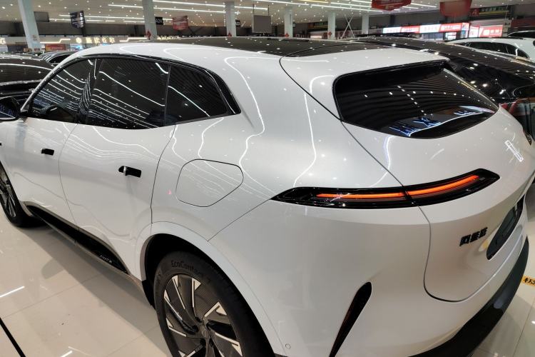 Used Avatr 07 2024 Pro+ All-Electric Version Rear Left 45 Deg