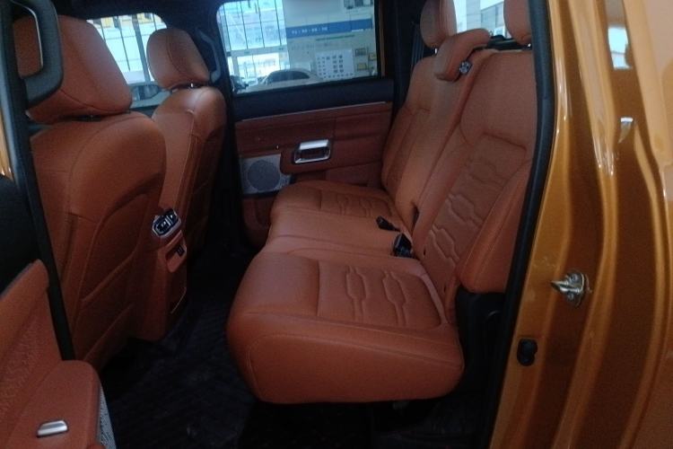 Used Dongfeng Zhengzhou Nissan Z9 2025 GT 2.3T Automatic Diesel 4x4 Smart Edition Left Rear Seat