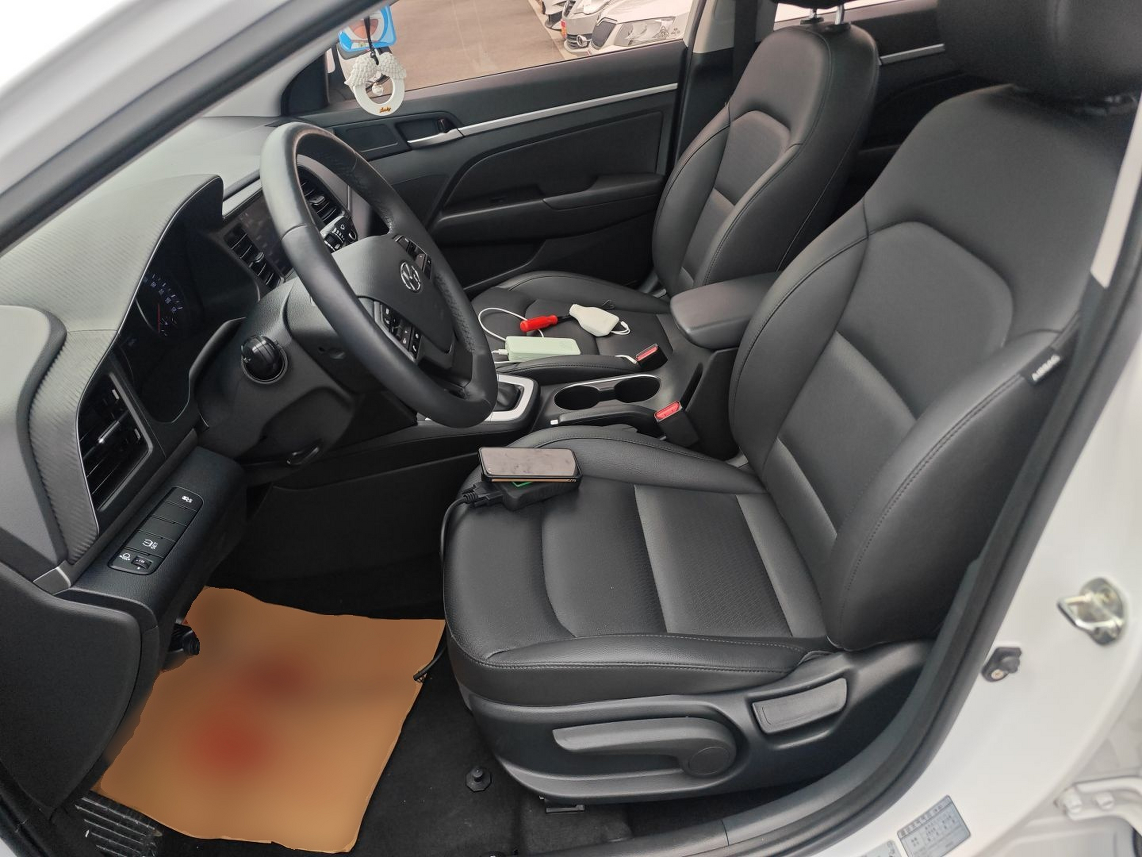 Interior delantero