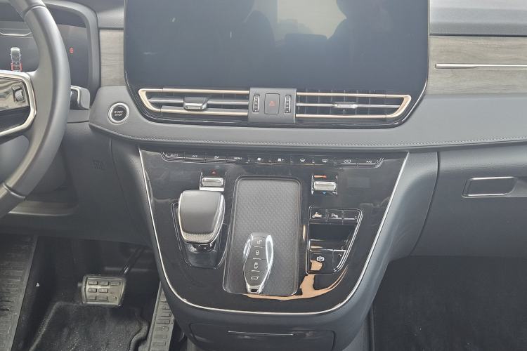 Used Hongqi HQ9 PHEV 2024 2.0T Four-Wheel Drive Business Edition