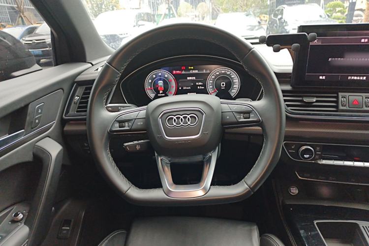 Used Audi Q5L 2023 40T Luxury Dynamic Model
