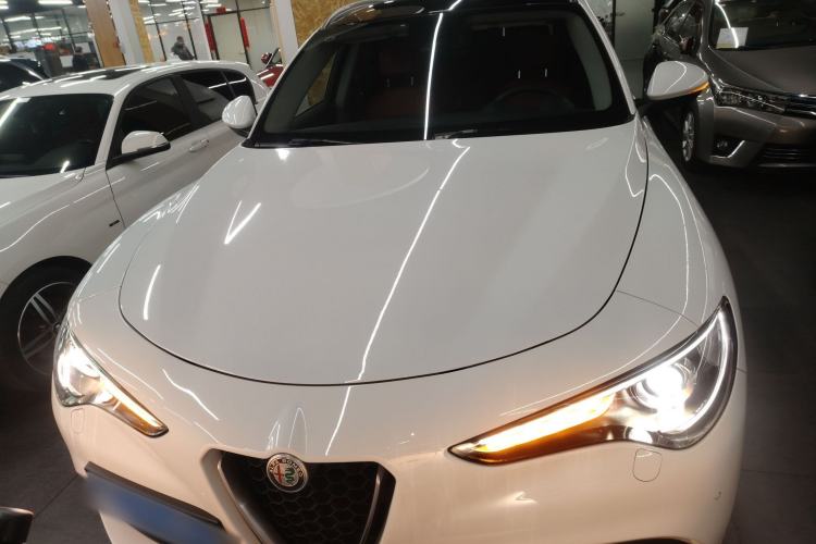 Used Alfa Romeo Stelvio 2017 2.0T 200HP Luxury Edition