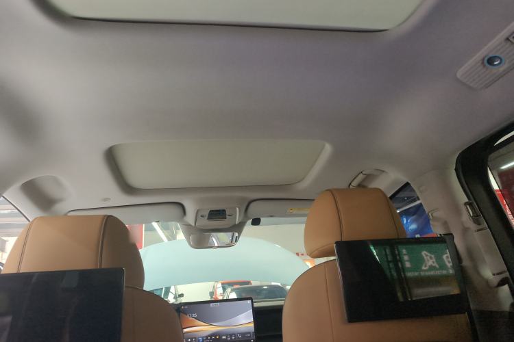 Used Denza D9 2022 DM-i 970 Four-Wheel Drive Prestige Model