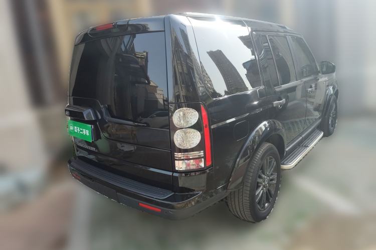 Used Land Rover Discovery 2016 3.0 SC Obsidian Black Heritage Edition SE
