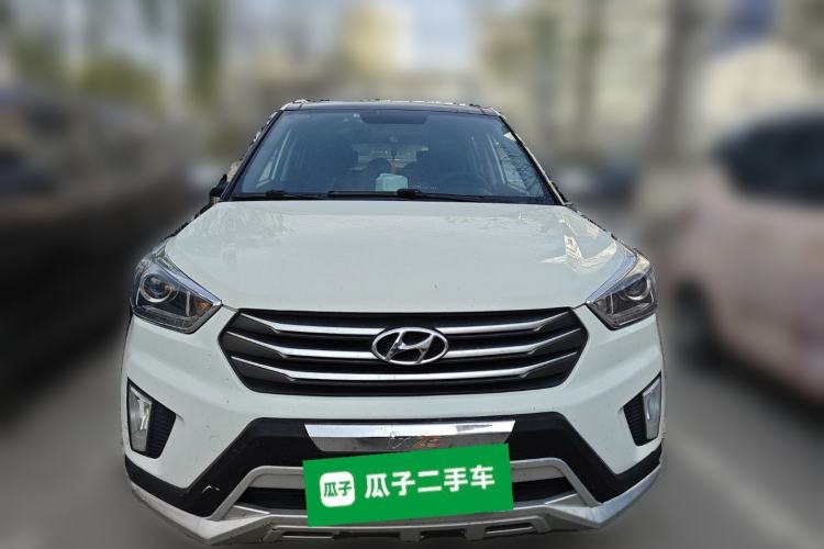 Used Hyundai ix25 2015 1.6L Automatic Two-Wheel-Drive Deluxe DLX Model Front