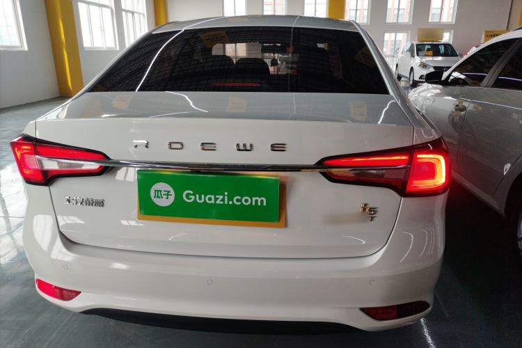 Used Roewe i5 2020 1.5L Automatic 4G Connect Luxury Flagship Edition
