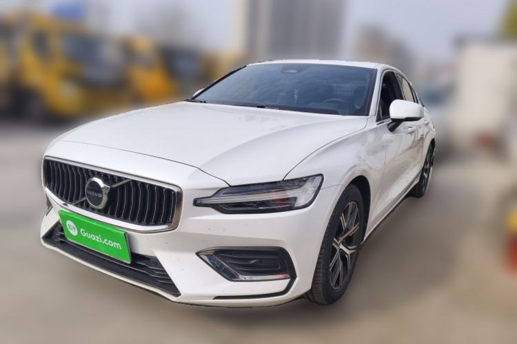 Used Volvo S60 2024 B4 Zhiyi Luxury Edition