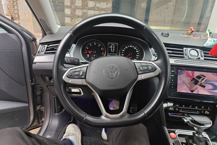 Used Volkswagen Magotan 2020 330TSI DSG Leading Model Steering Wheel