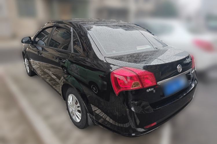 Used Buick Excelle 2015 1.5L Manual Classic Trim
