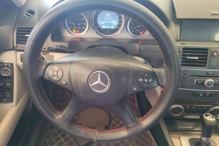 Used Mercedes-Benz C-Class 2010 C 200 CGI Fashion Model Steering Wheel