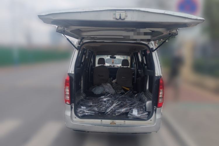 Used Wuling Hongguang V 2019 1.5L Jingqu Version China VI LAR