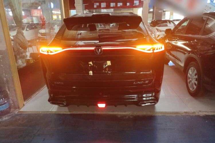 Used Changan UNI-Z New Energy 2025 Model, Smart New Blue Whale 125km Battleship+ Version
