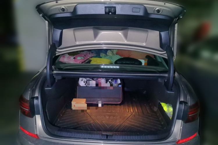 Used Volkswagen Passat New Energy 2019 430 PHEV Hybrid Elite Edition Trunk