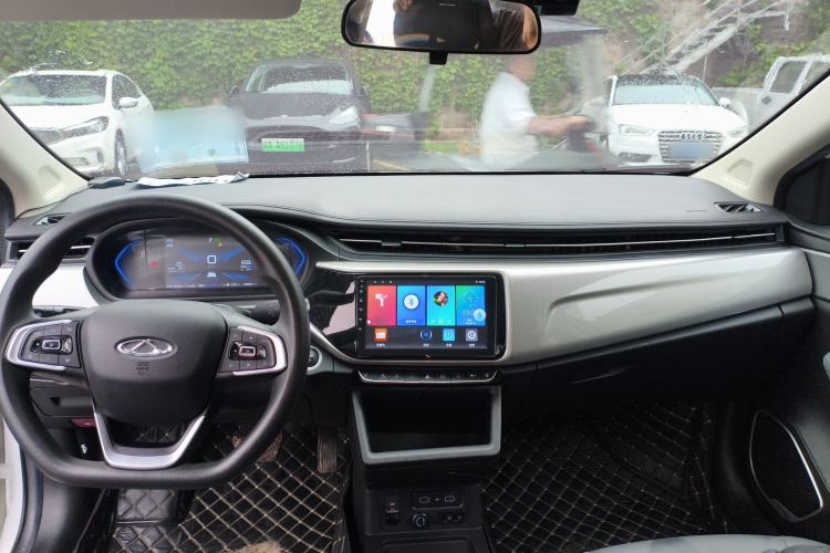Used Chery New Energy Arrizo e 2024 405km Travel Edition Center Console