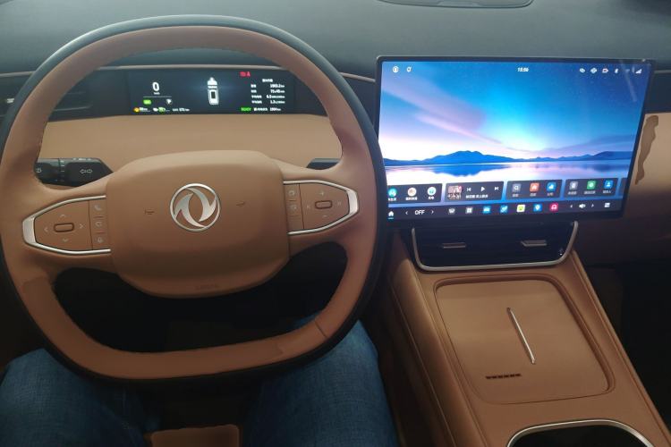 Used Dongfeng Aeolus L8 2025 Model 185KM Ideal Edition