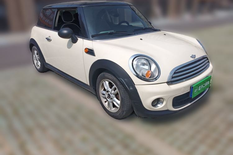 Used MINI 2011 1.6L ONE
