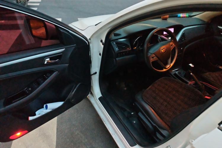 Used Bestune B70 2016 2.0L Manual 10th Anniversary Edition