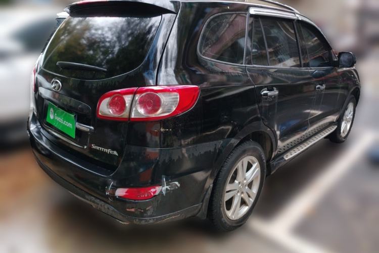 Used Hyundai Santa Fe Classic 2011 2.4 Comfort Edition 7-Seater Two-Wheel Drive Rear Right 45 Deg