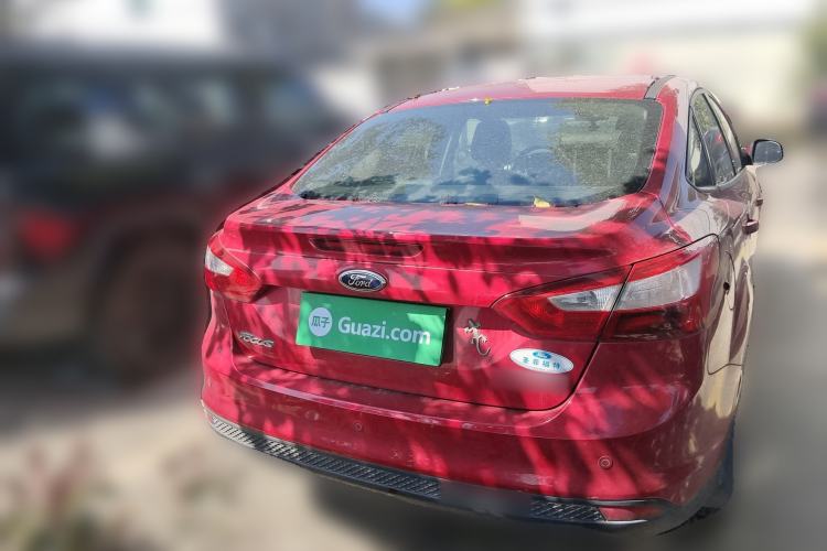 Used Ford Focus 2012 Sedan 1.6L Automatic Fashion Edition
