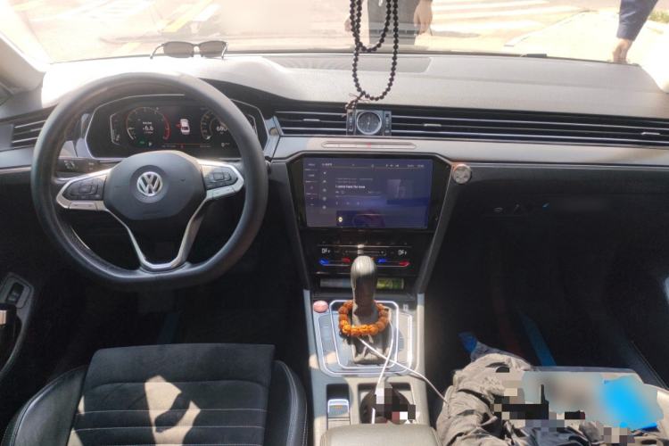 Used Volkswagen Magotan 2020 330TSI DSG Luxury Edition Center Console