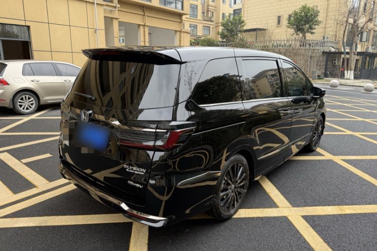 Used Honda Elysion 2024 2.0L eHEV Luxury Edition
