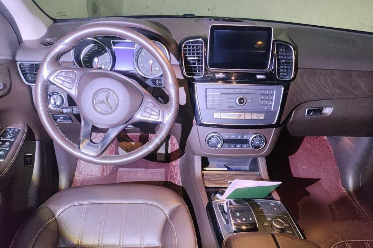 Used Mercedes-Benz GLE 2015 GLE 400 4MATIC Center Console