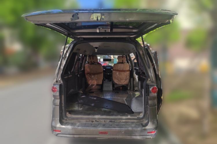 Used FORTHING Lingzhi 2016 V3 1.5L 7-Seater Comfort Model China V Standard Trunk