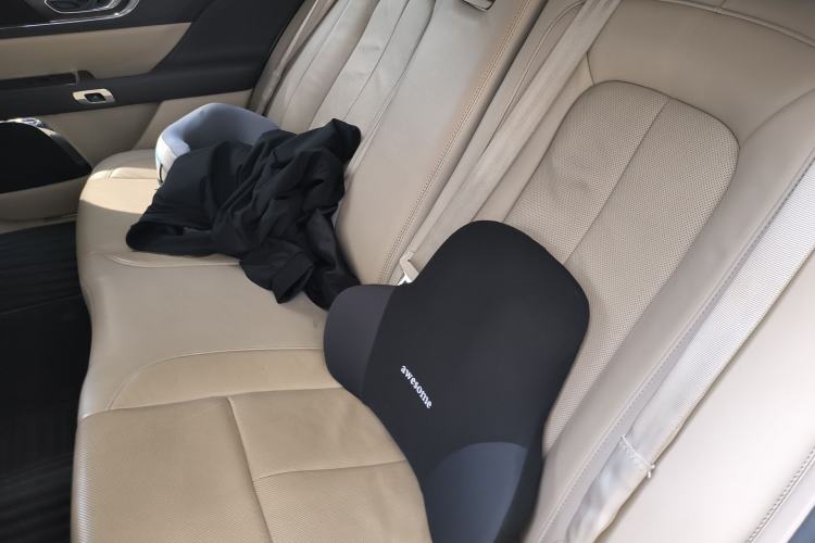 Used Lincoln Continental 2017 2.0T Two-Wheel Drive Prestige Edition Left Rear Seat