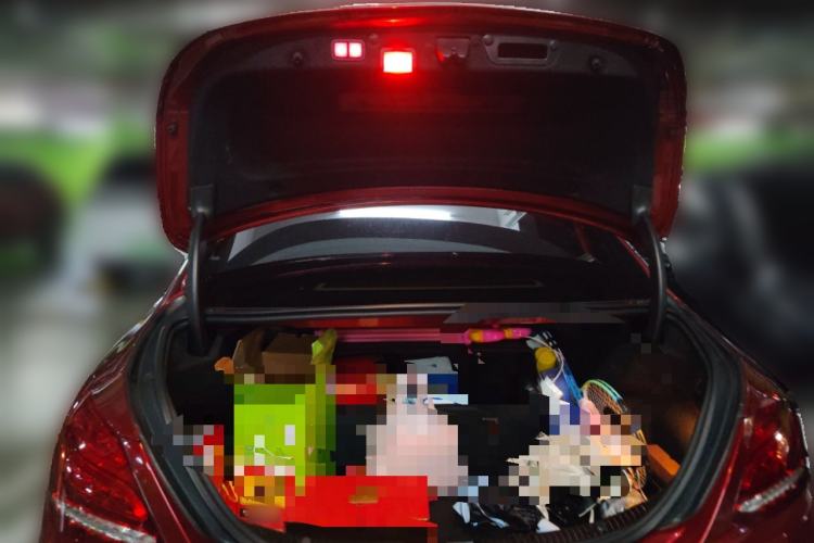 Used Mercedes-Benz C-Class 2018 C 180 L Fashion Edition Sport Version Trunk