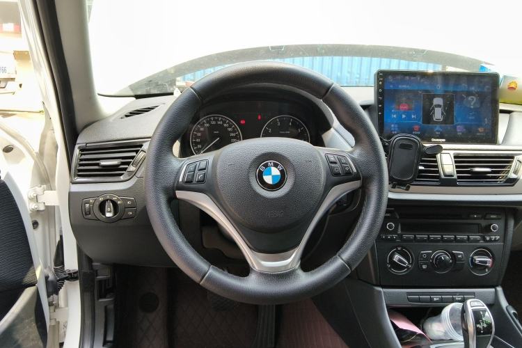 Used BMW X1 2014 sDrive18i Fashion Model Steering Wheel