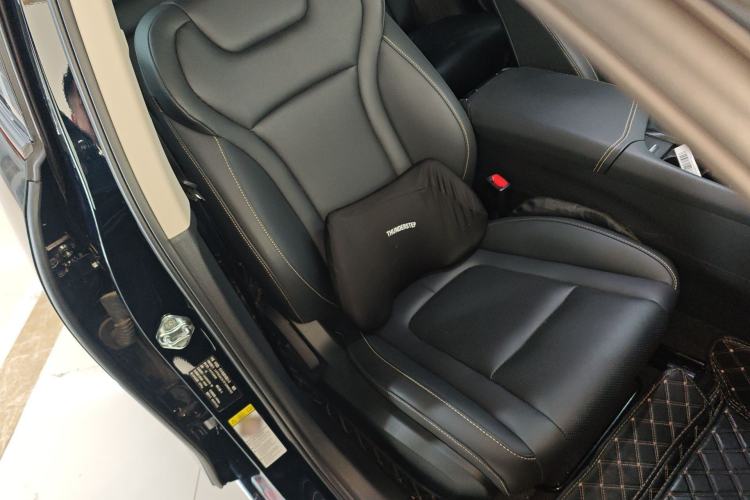 Used Bestune B70 2023 Third Generation 1.5T Automatic Enjoyment Version Right Front Seat