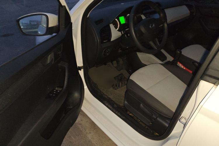 Used Skoda Fabia 2017 1.4L Manual Enjoy Edition
