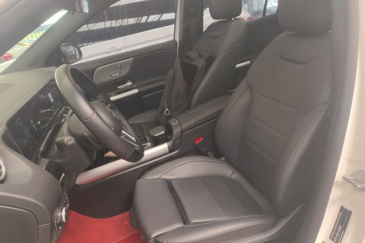 Used Mercedes-Benz GLA 2023 GLA 200 Left Front Seat