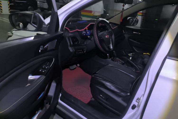 Used CHANGAN OSHAN A800 2018 1.5T Automatic Smart Network Version
