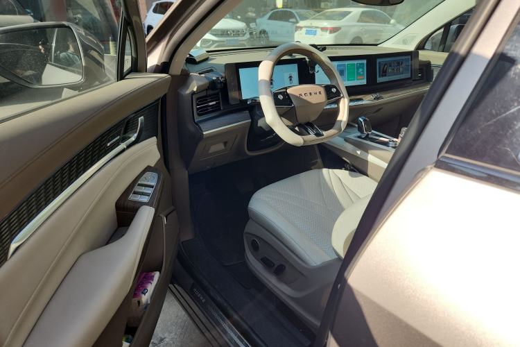 Used Roewe RX9 2023 2.0T Two-Wheel Drive Enjoyment Version