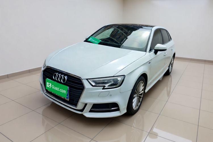 Used Audi A3 2018 30th Anniversary Edition Sportback 35 TFSI Fashion Model Guazi used car, China used car export, Used car for sale, Used Audi cars, Cheapest cars for sale